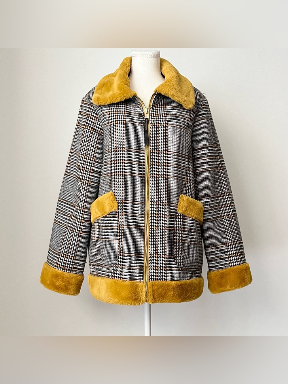 Juicy Couture Black Label Women's Houndstooth Coat Yellow Faux Fur Size M Mod